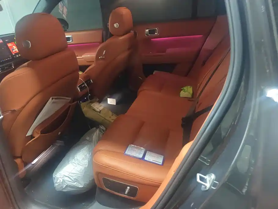 Li Auto Li L7 — фото 11