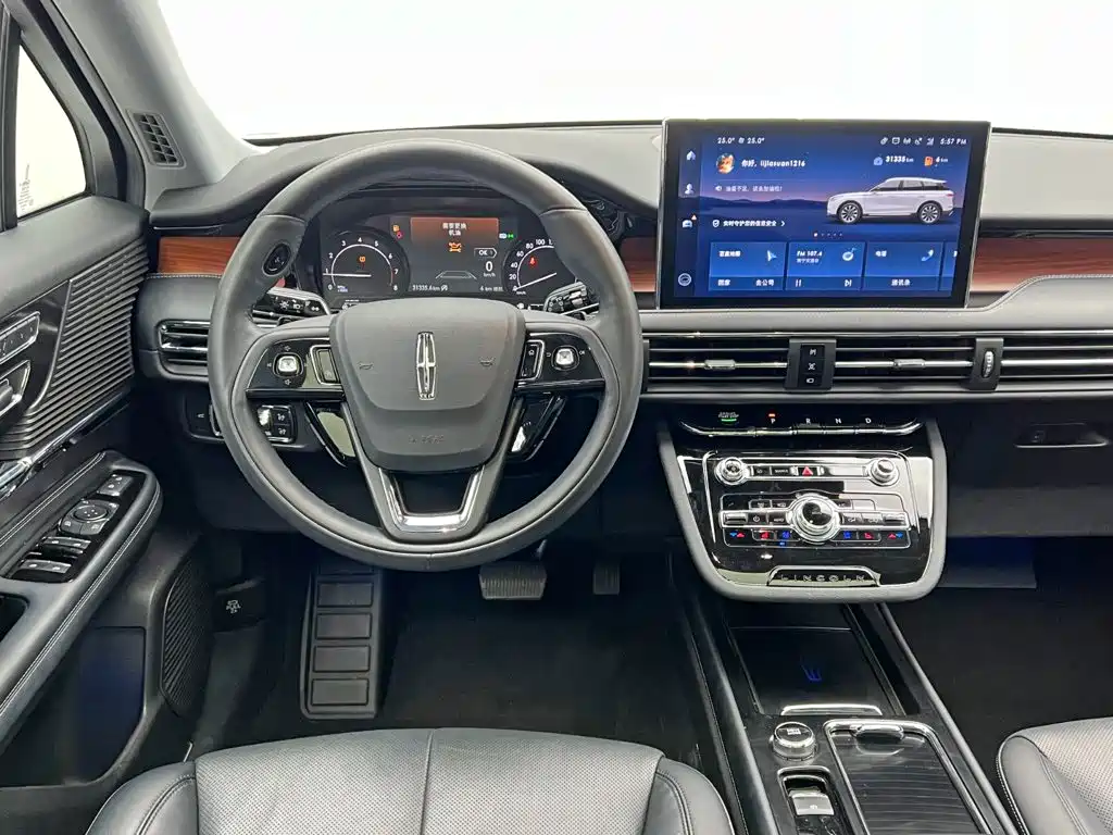 Lincoln Corsair — фото 18