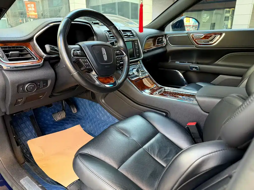 Lincoln Continental — фото 6