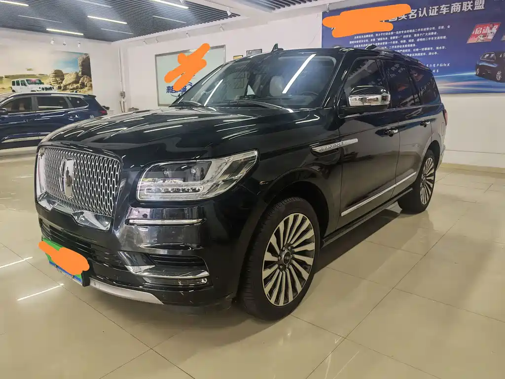 Lincoln Navigator