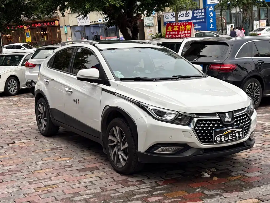 Luxgen U5 SUV — фото 3
