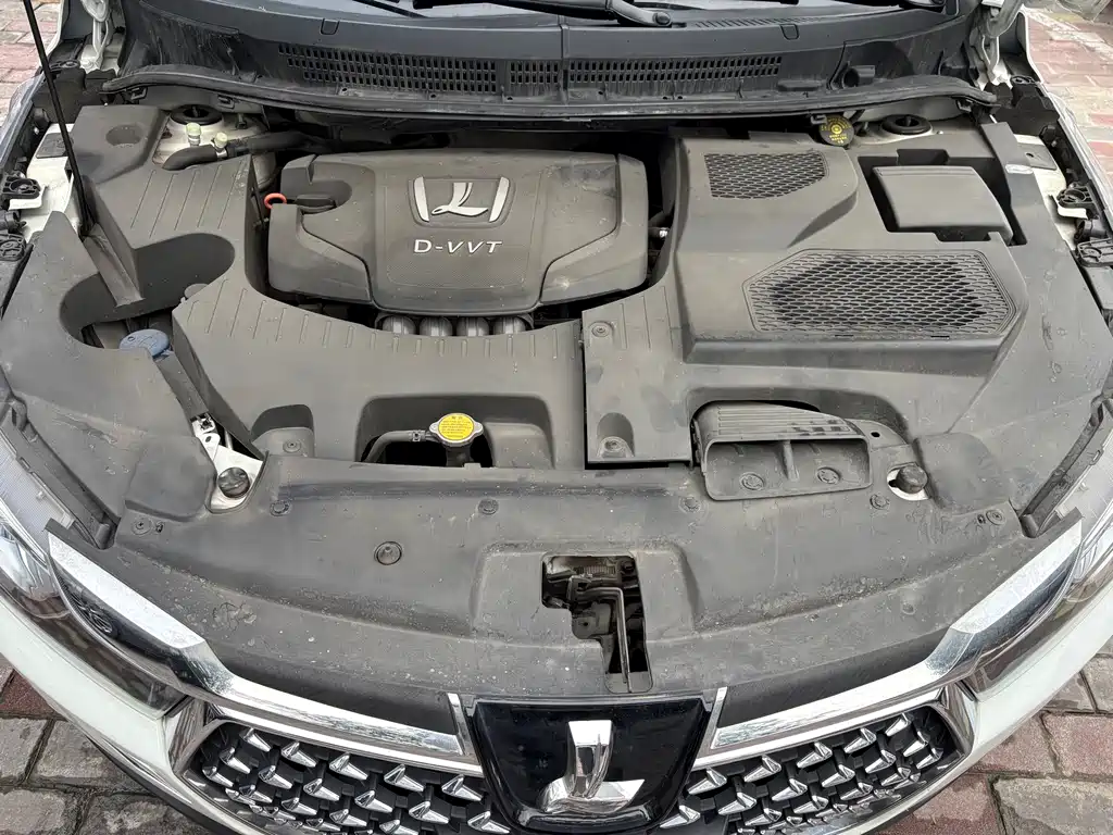 Luxgen U5 SUV — фото 22