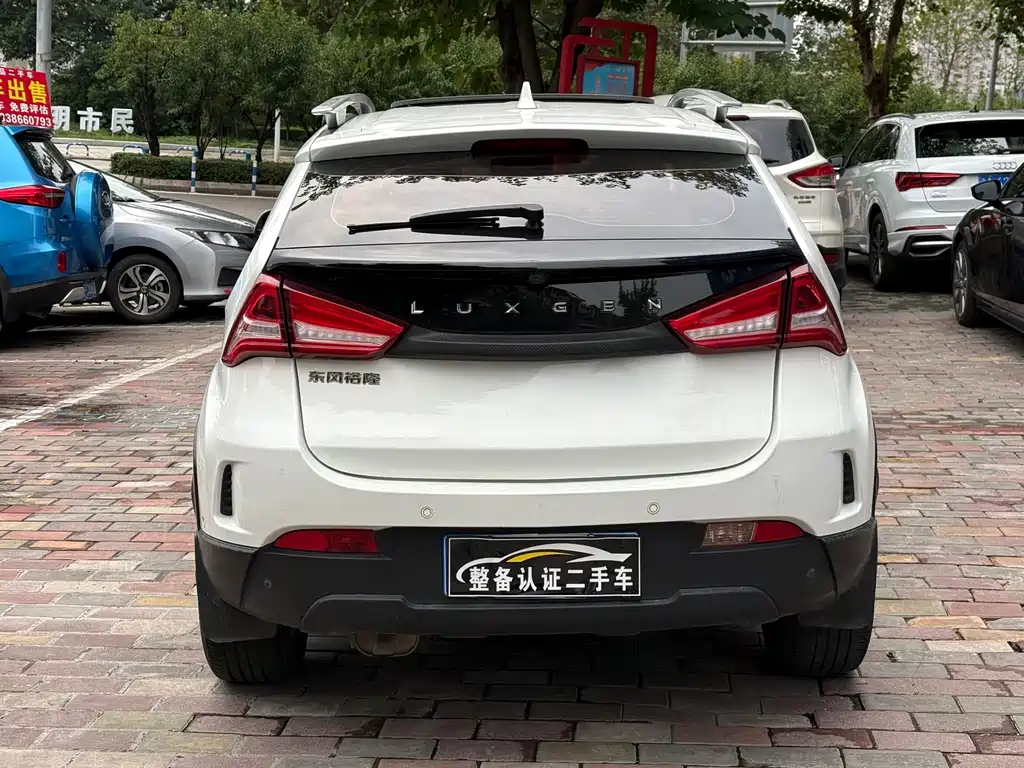 Luxgen U5 SUV — фото 5