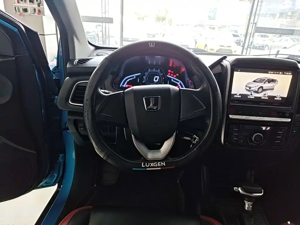 Luxgen U5 SUV — фото 11