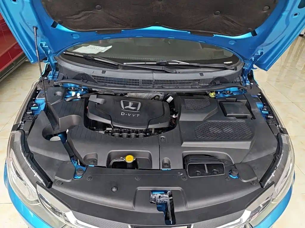 Luxgen U5 SUV — фото 20