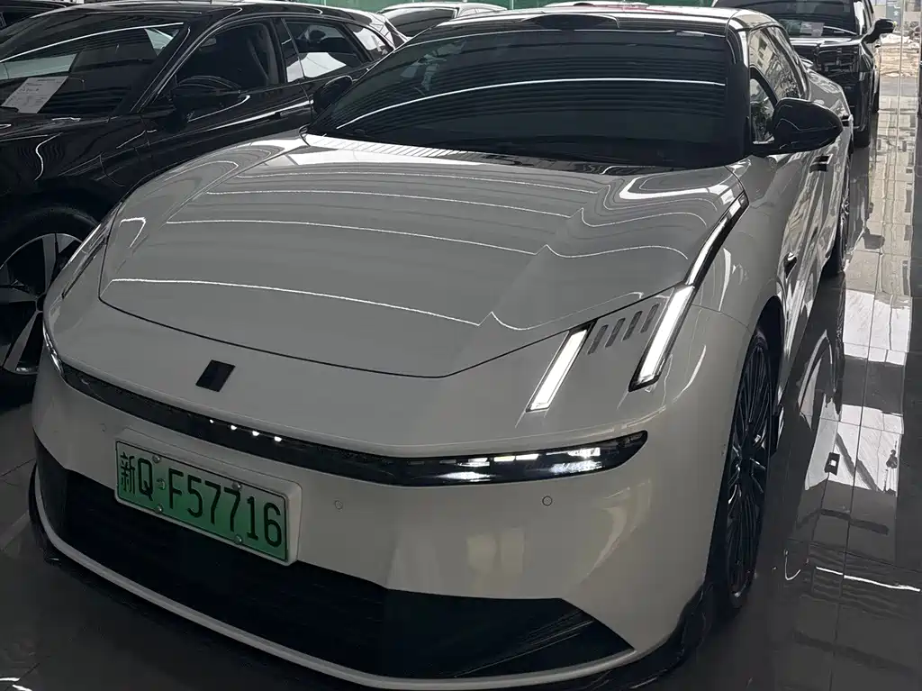 Lynk & Co 10