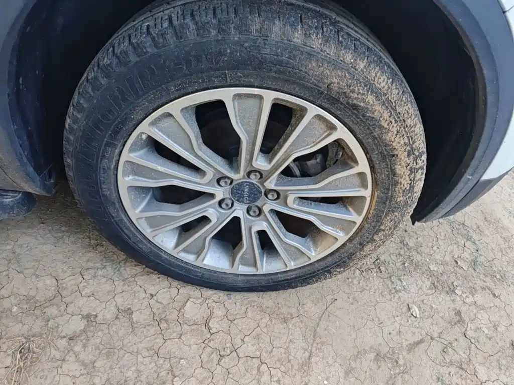 Lynk & Co 01 — фото 24