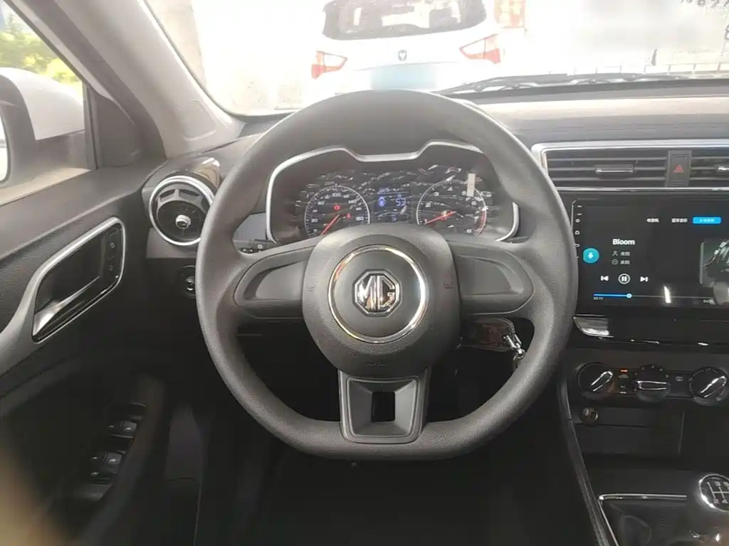 MG ZS — фото 11