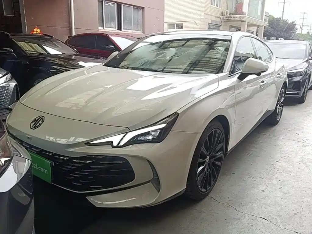 MG MG7