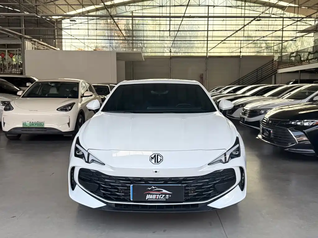 MG MG7 — фото 2