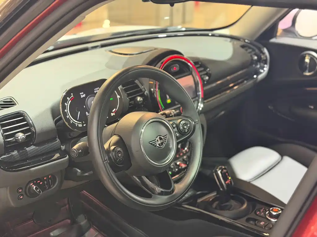 MINI Mini Clubman — фото 6
