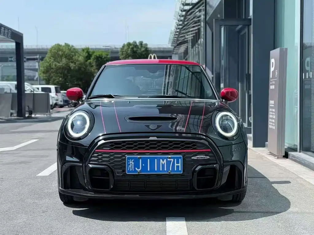 MINI Mini JCW — фото 2
