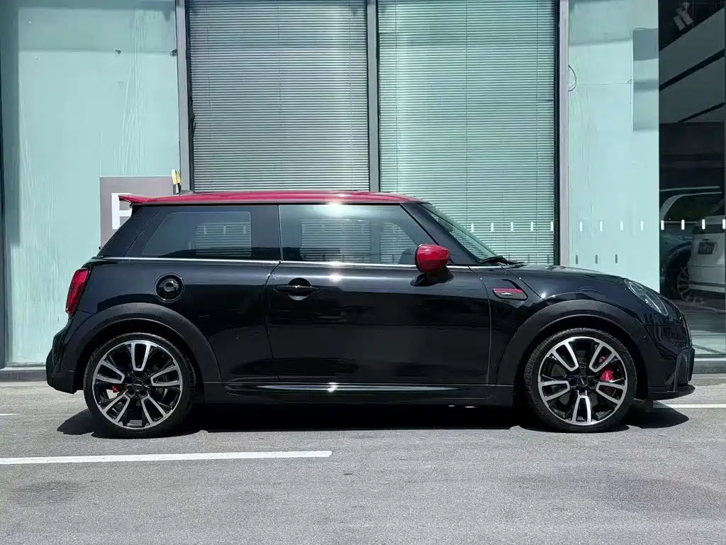 MINI Mini JCW — фото 4