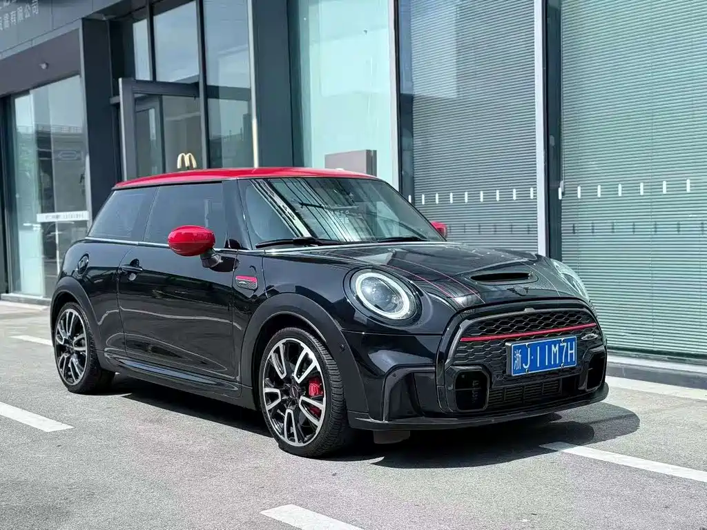 MINI Mini JCW — фото 8