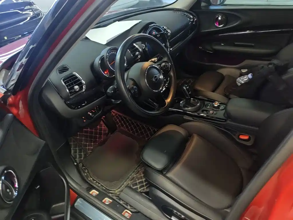 MINI Mini Clubman — фото 15