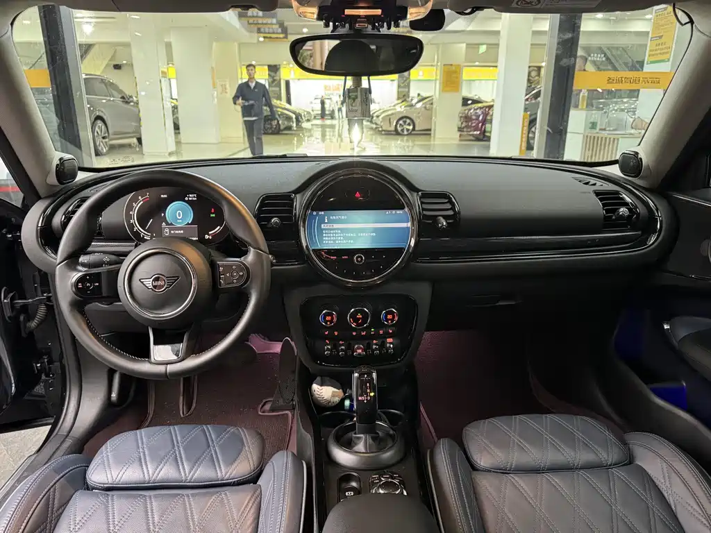MINI Mini Clubman — фото 10
