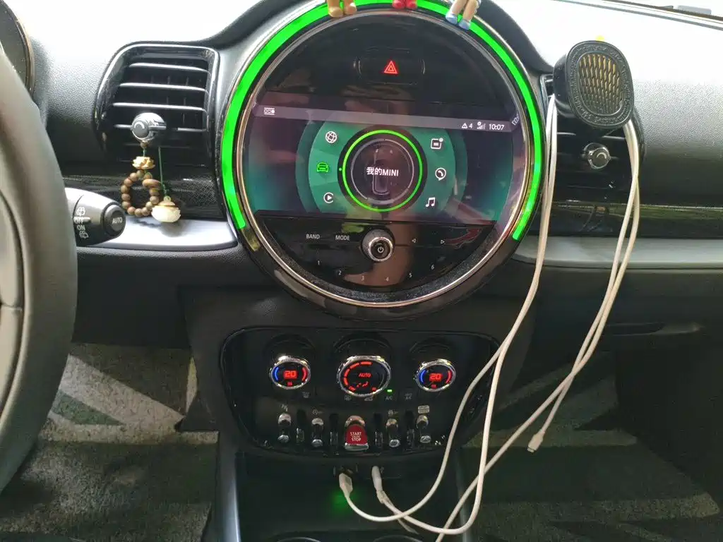 MINI Mini Clubman — фото 9