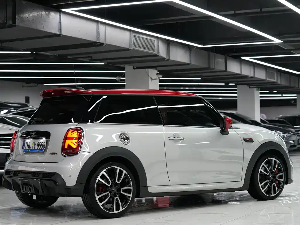 MINI Mini JCW — фото 8