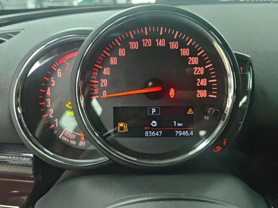 MINI Mini Clubman — фото 14
