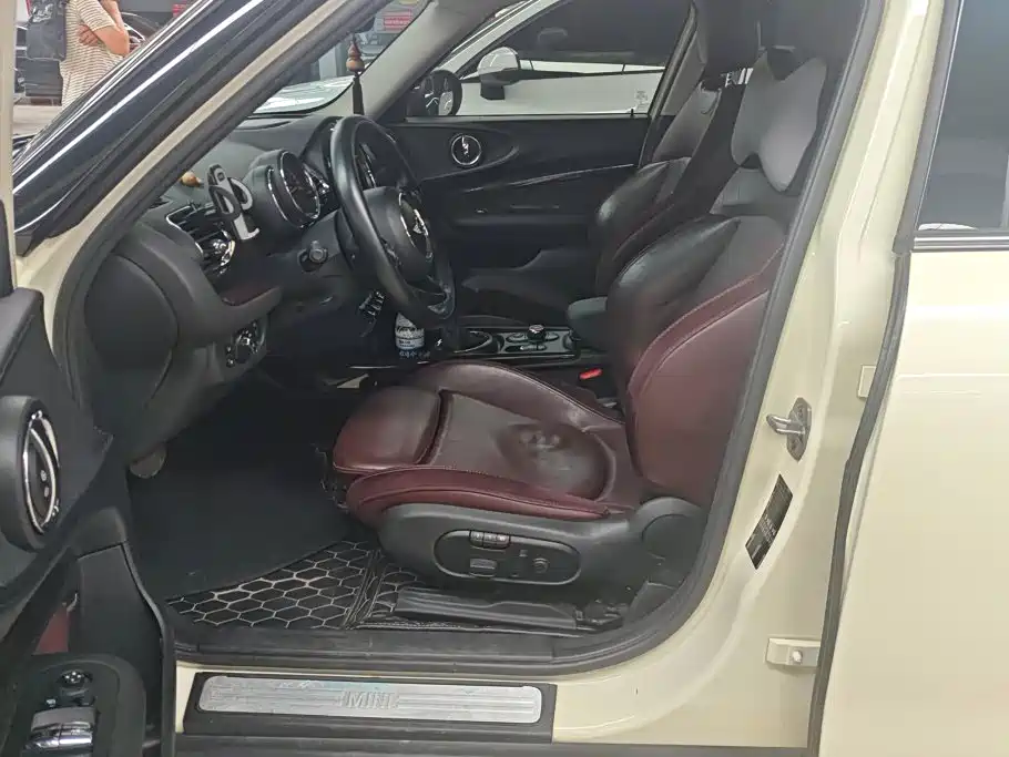 MINI Mini Clubman — фото 9