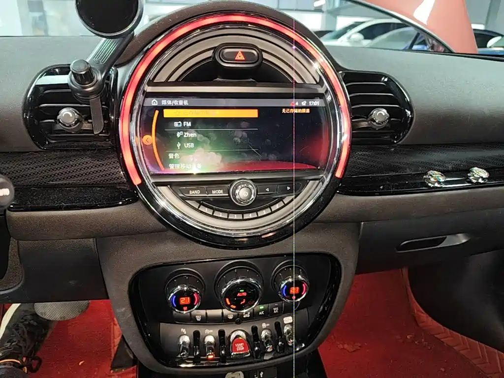MINI Mini Clubman — фото 8