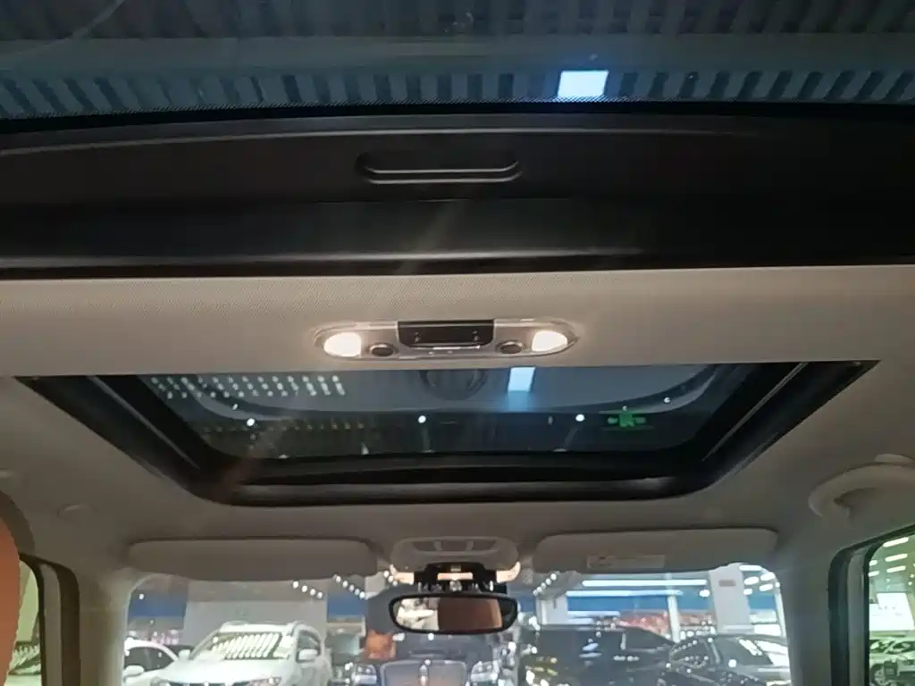 MINI Mini Clubman — фото 18