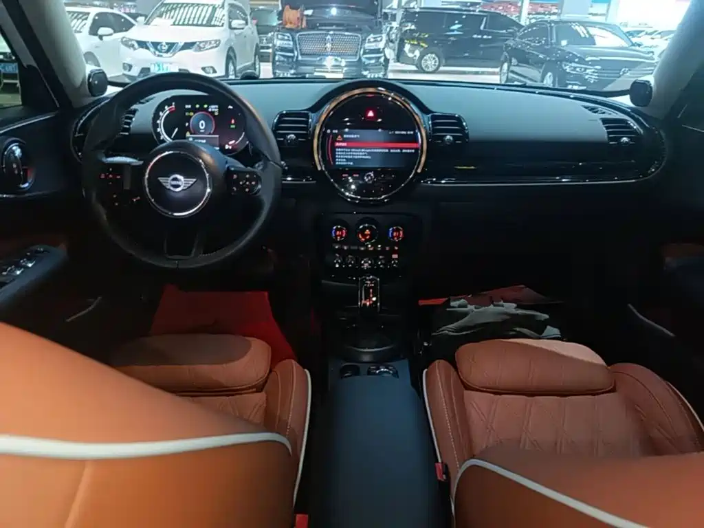 MINI Mini Clubman — фото 10