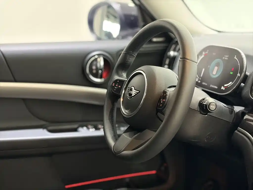 MINI Mini Countryman — фото 10