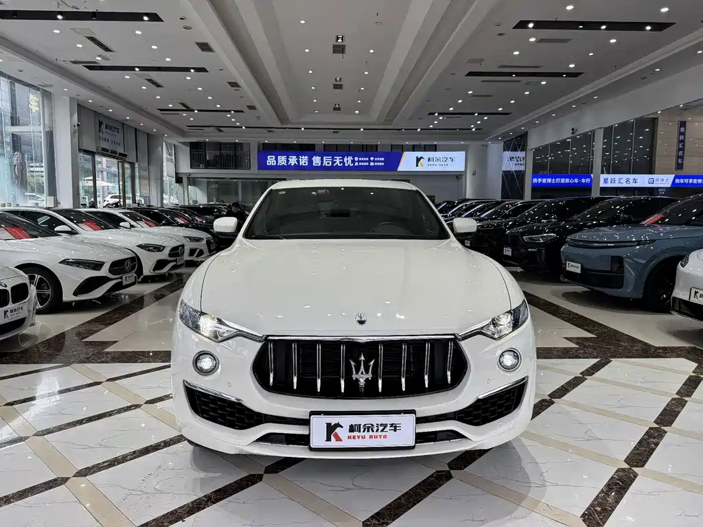 Maserati Levante — фото 3