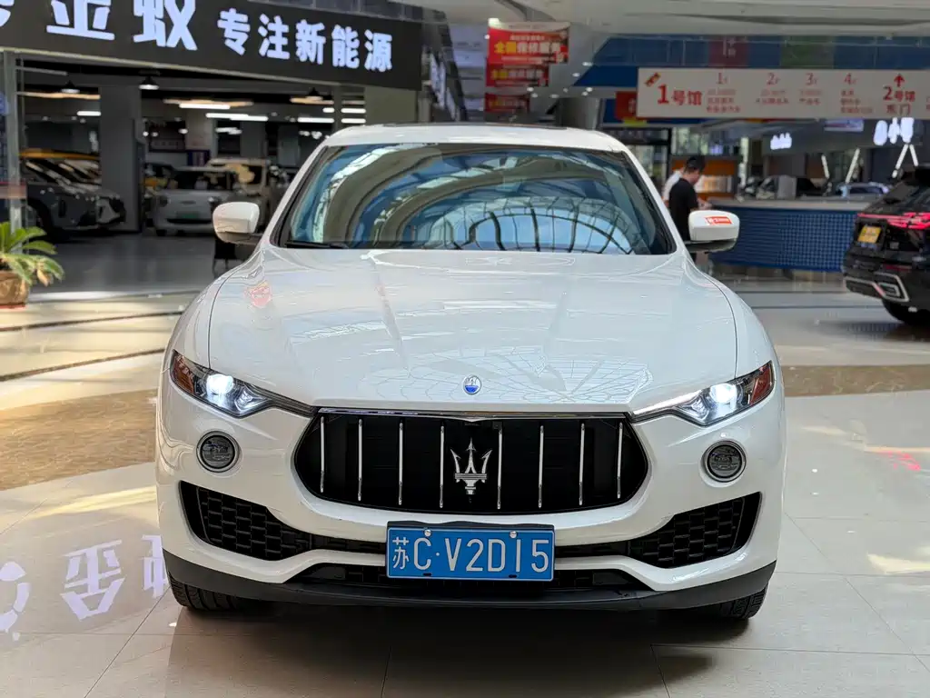 Maserati Levante — фото 2