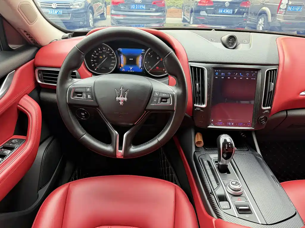 Maserati Levante — фото 14