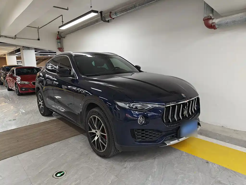 Maserati Levante — фото 3