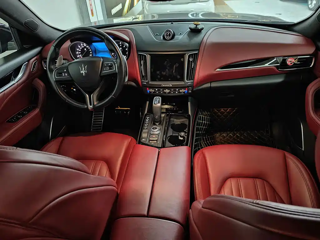 Maserati Levante — фото 7