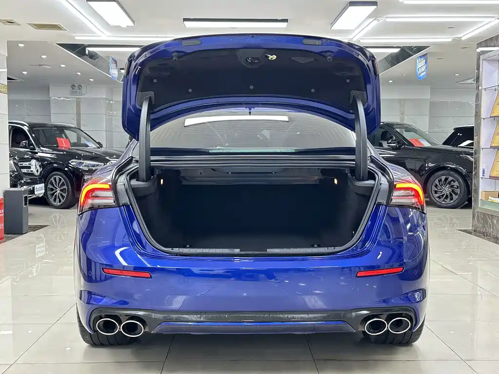 Maserati Ghibli — фото 7