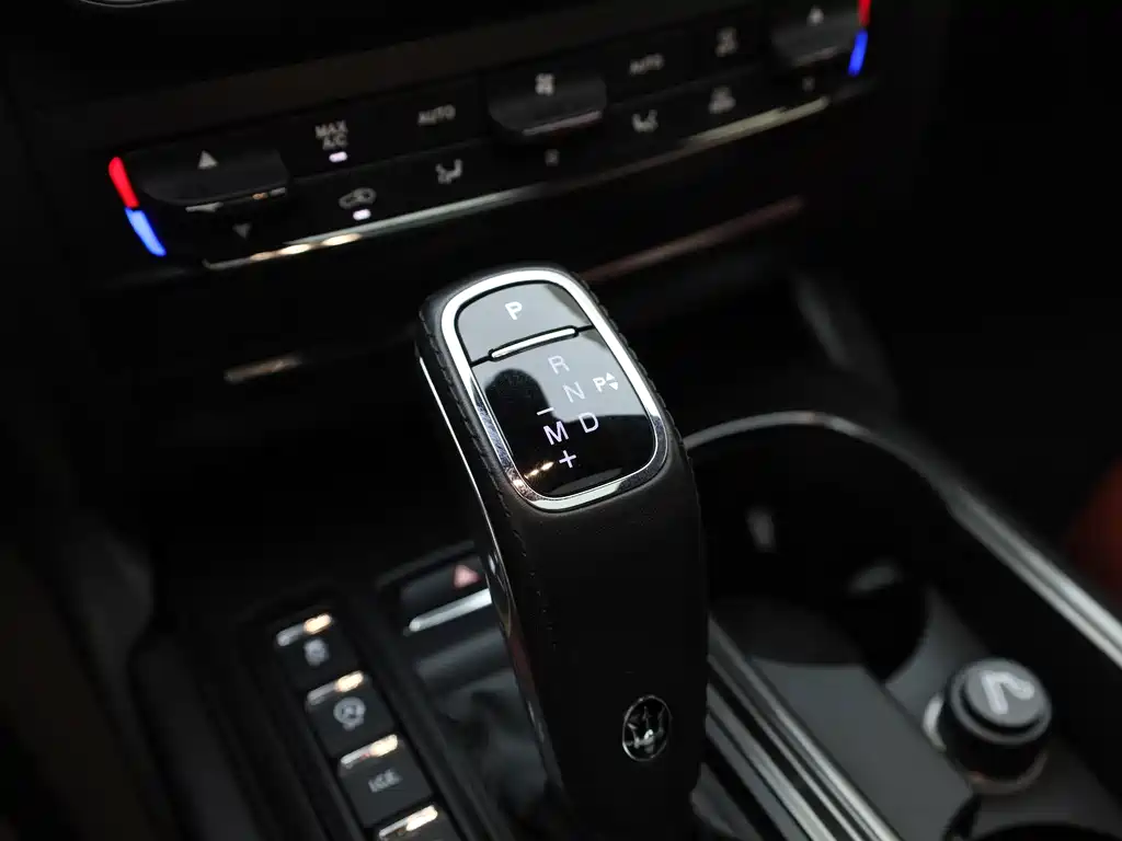 Maserati Ghibli — фото 15