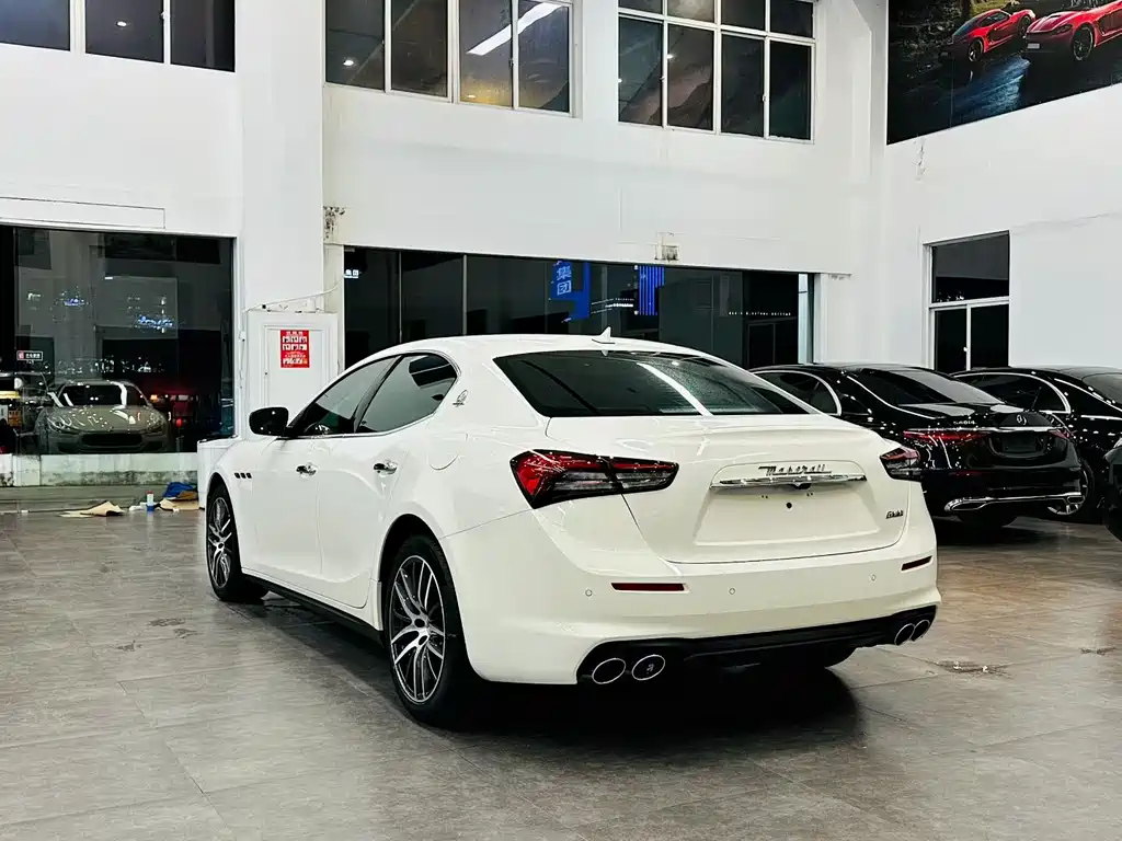 Maserati Ghibli — фото 4