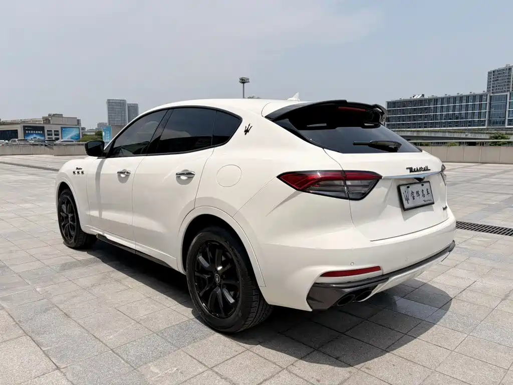 Maserati Levante — фото 7