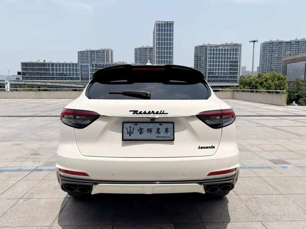 Maserati Levante — фото 8