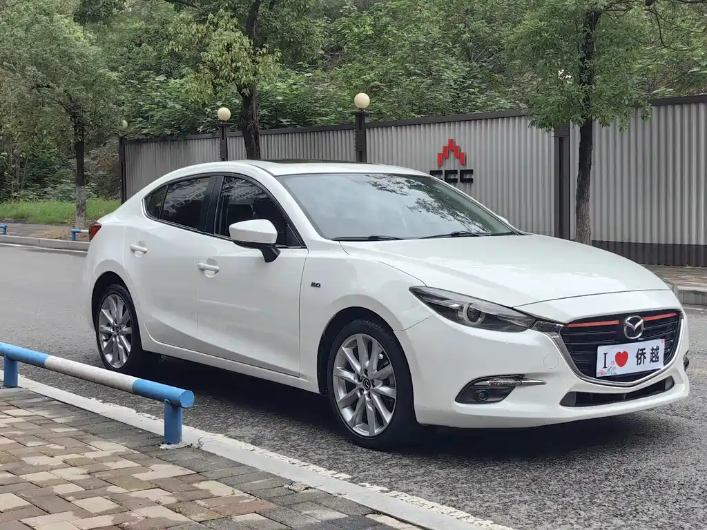 Mazda 3 Axela — фото 3