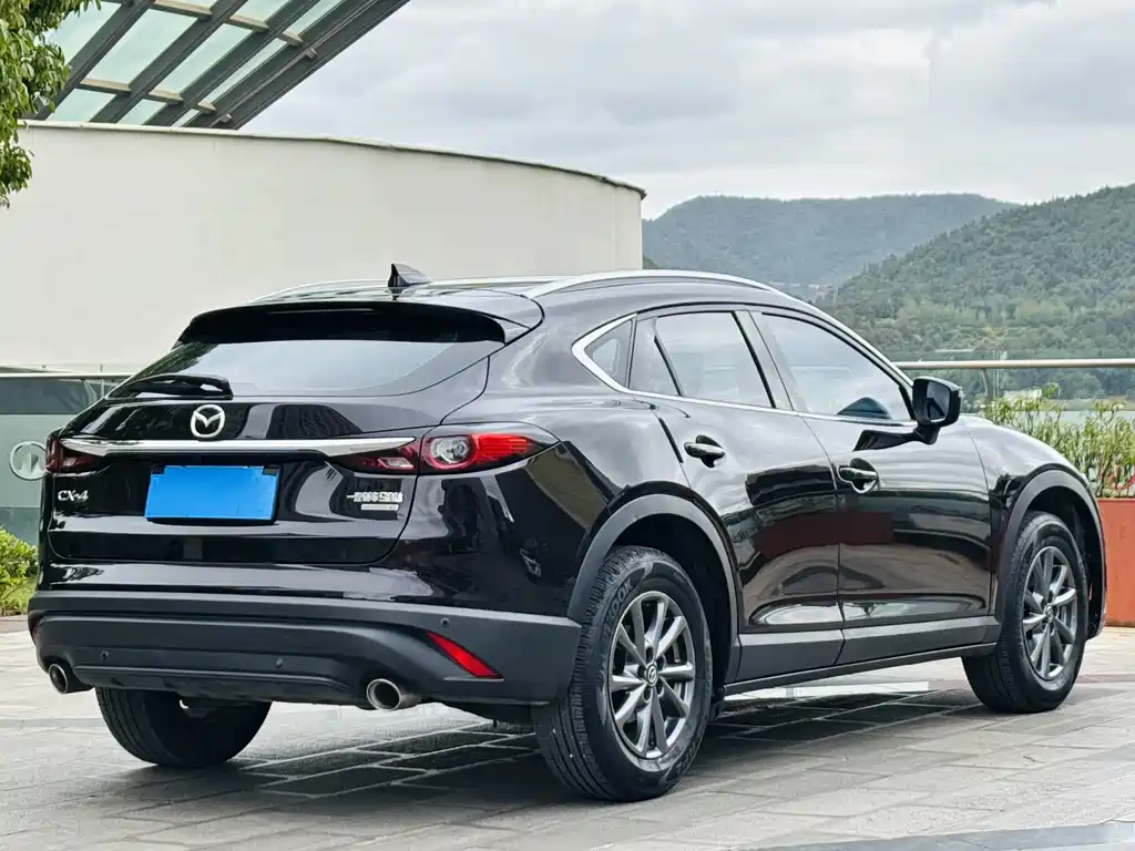 Mazda CX-4 — фото 4