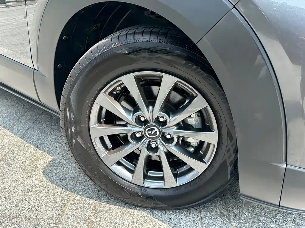 Mazda CX-30 — фото 4