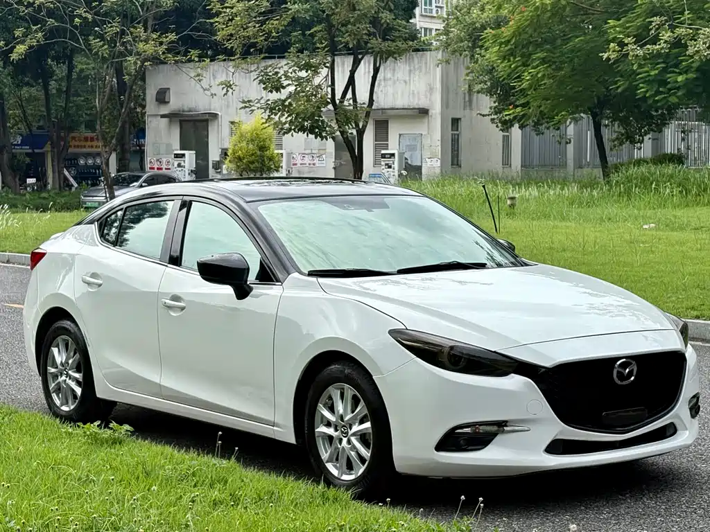Mazda 3 Axela — фото 3