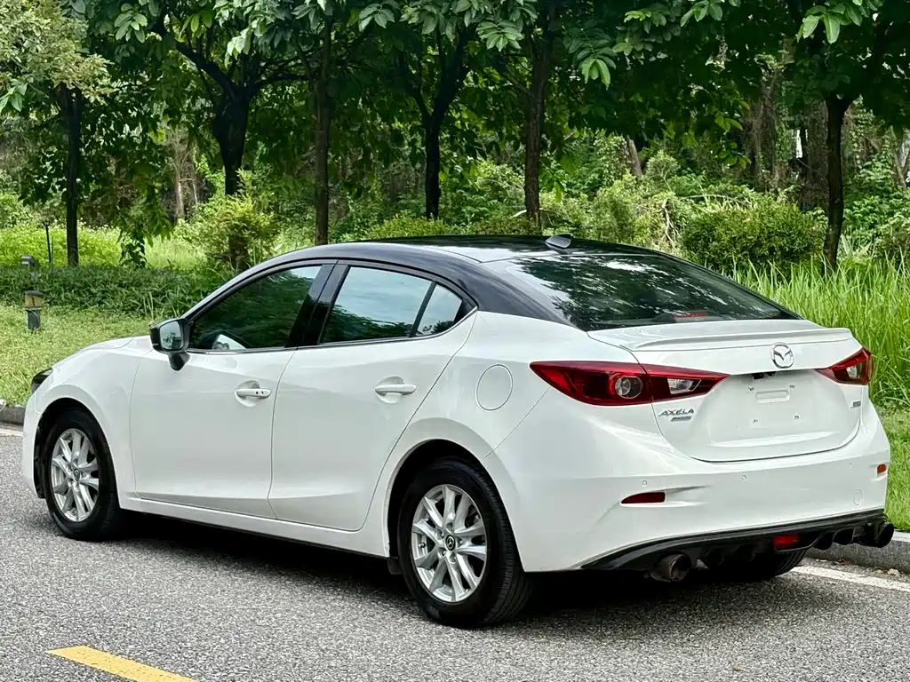 Mazda 3 Axela — фото 6