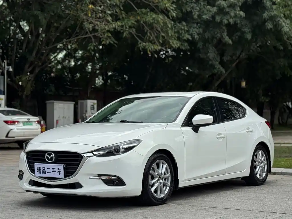 Mazda 3 Axela — фото 4
