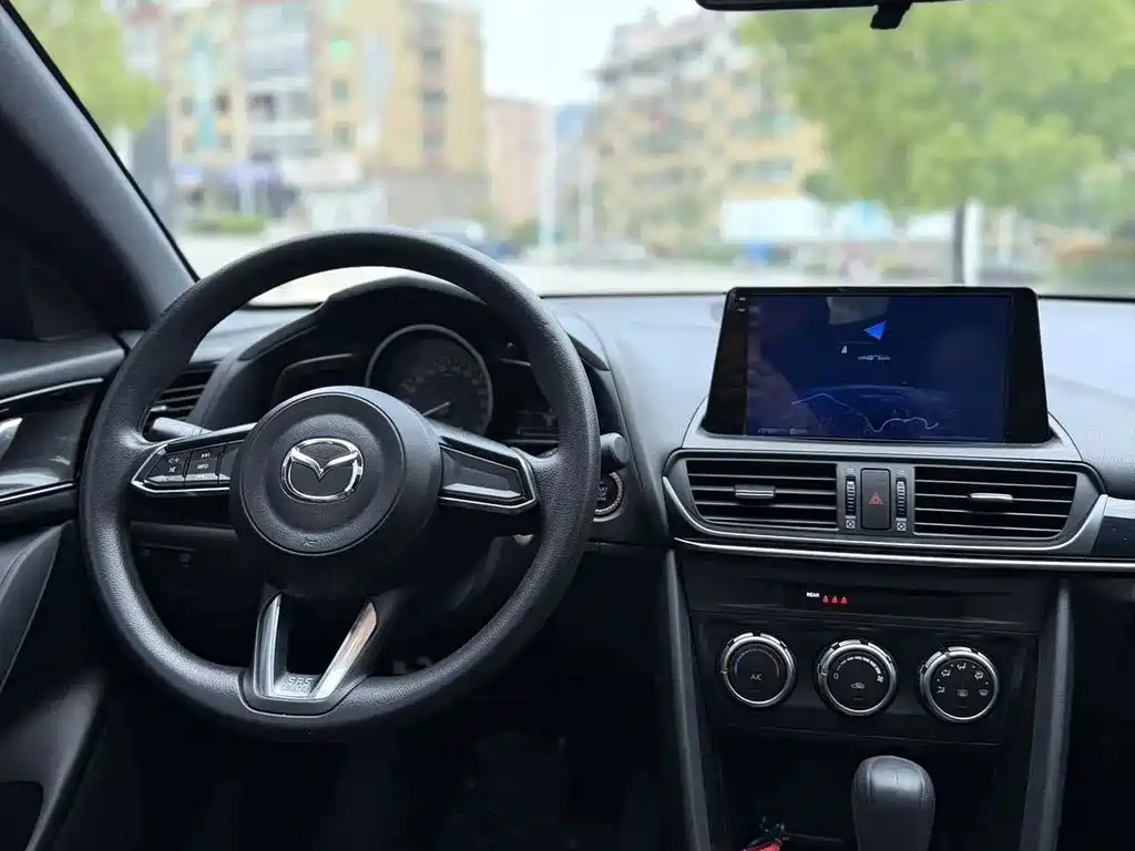 Mazda CX-4 — фото 6