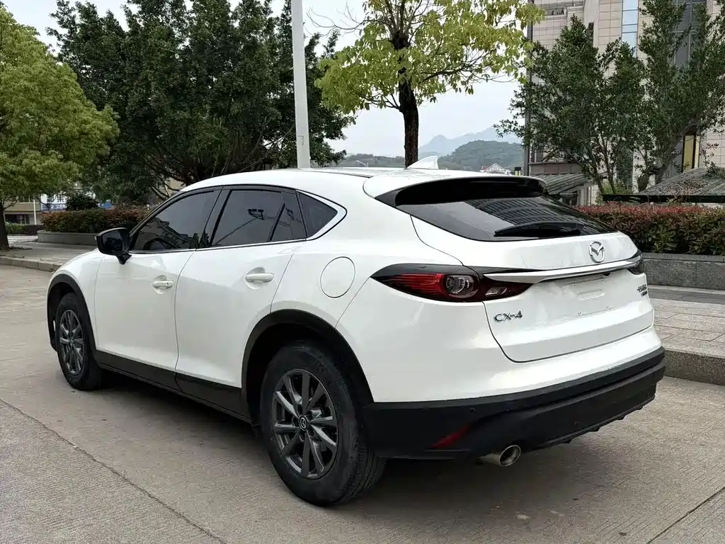 Mazda CX-4 — фото 7