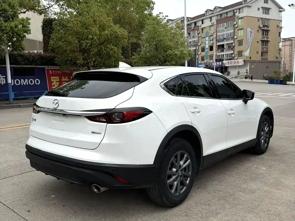 Mazda CX-4 — фото 8