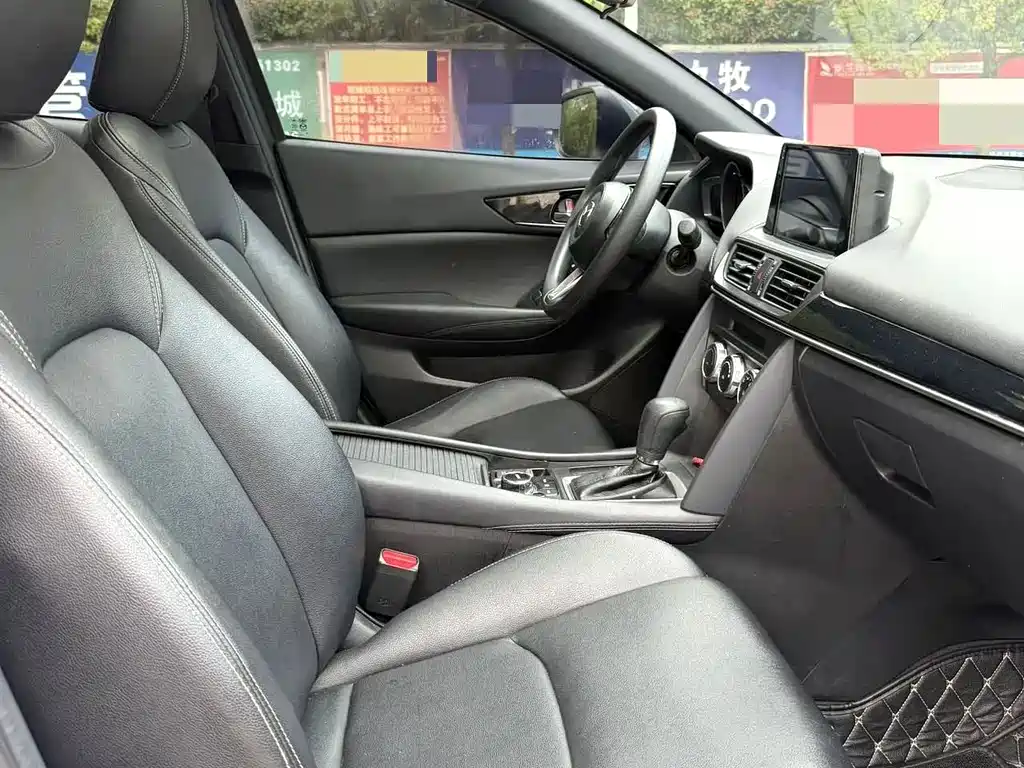Mazda CX-4 — фото 9