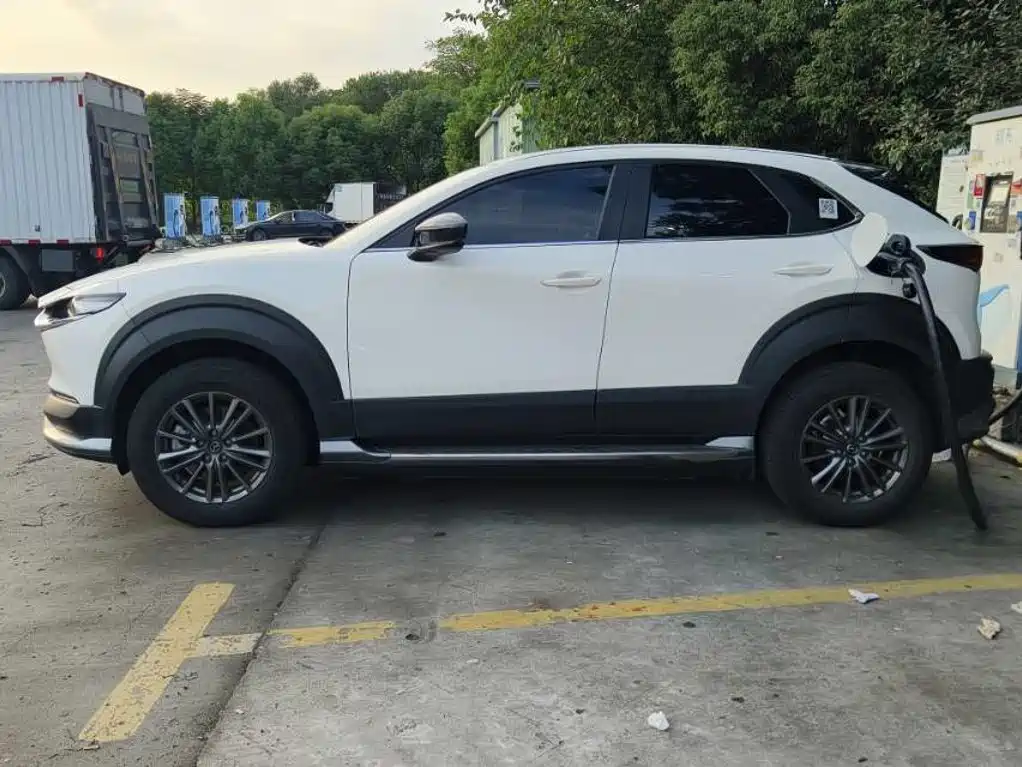 Mazda CX-30 EV — фото 3