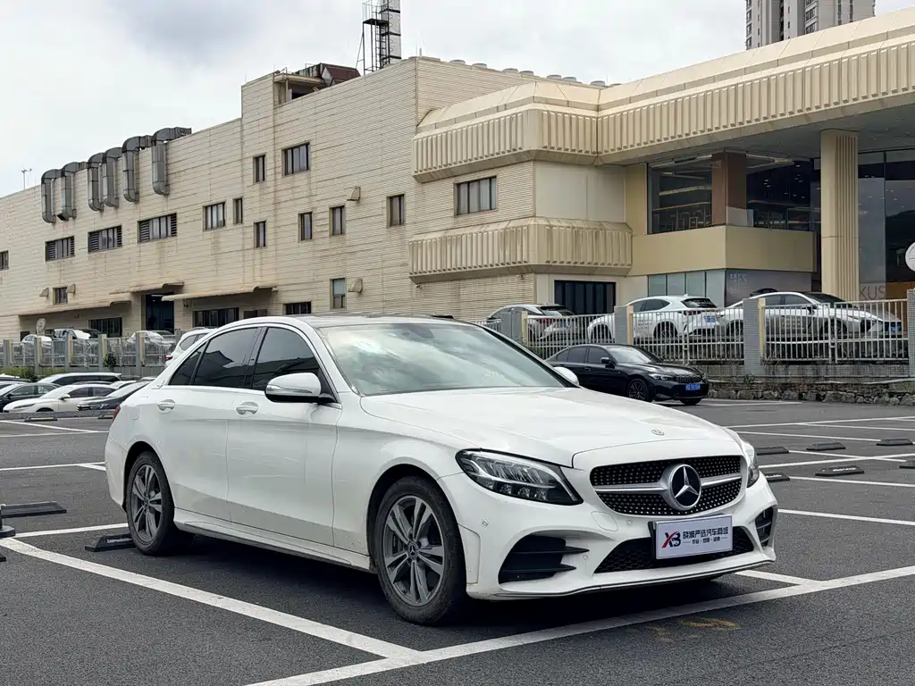 Mercedes-Benz C-Class — фото 4